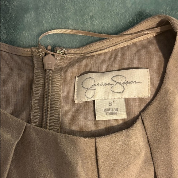 Jessica Simpson Sleeveless Tan Dress Size 8 Geometric Pattern. - Picture 4 of 9